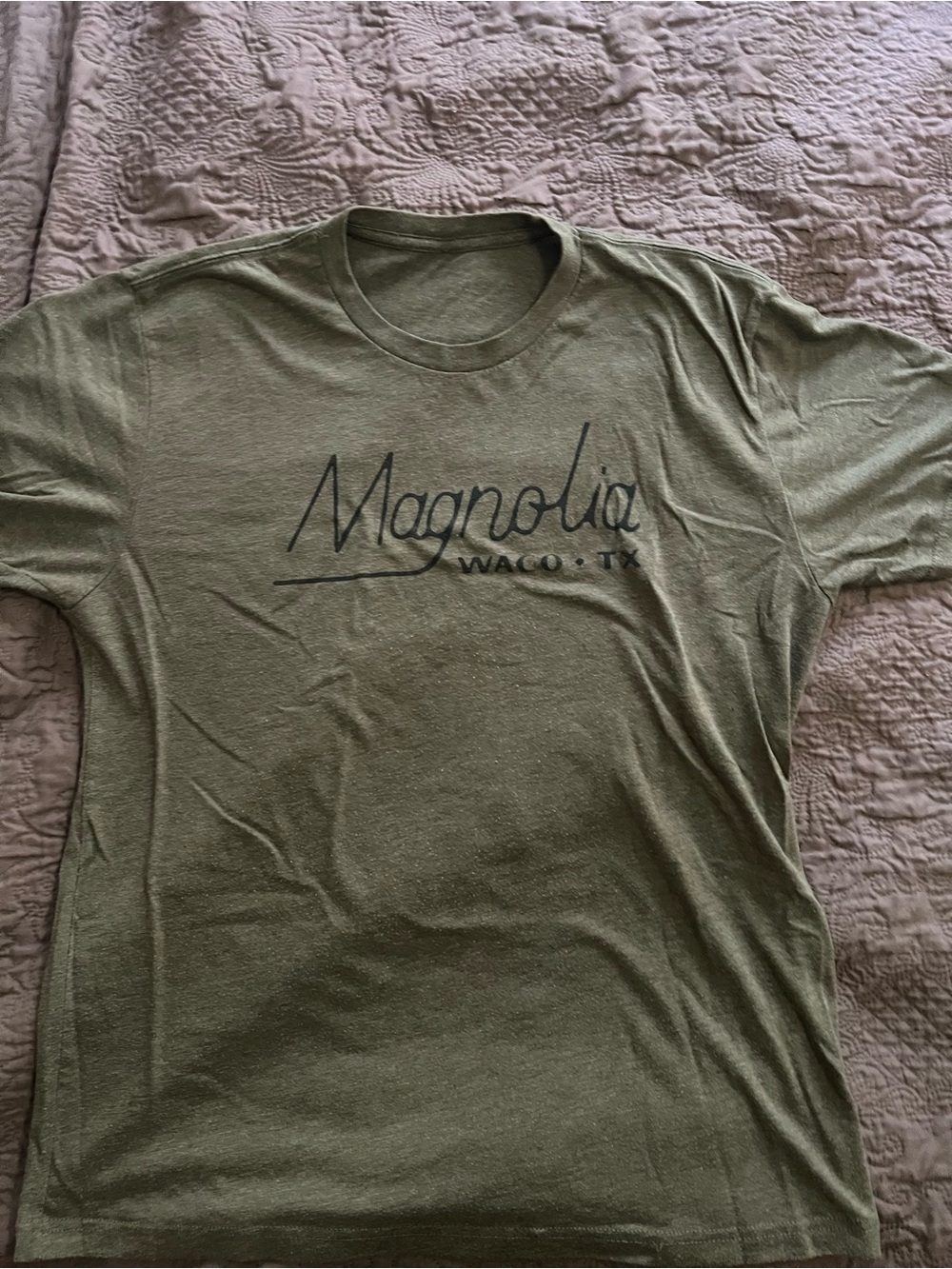 Magnolia Waco TX Olive Green Women’s Graphic T-Shirt
